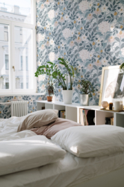 Robin Pieterse floral wallpaper summer's bloom blue