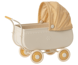 Maileg kinderwagen geel