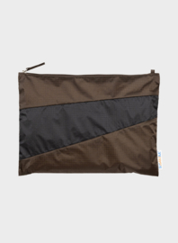 Susan Bijl the new pouch mud/black large