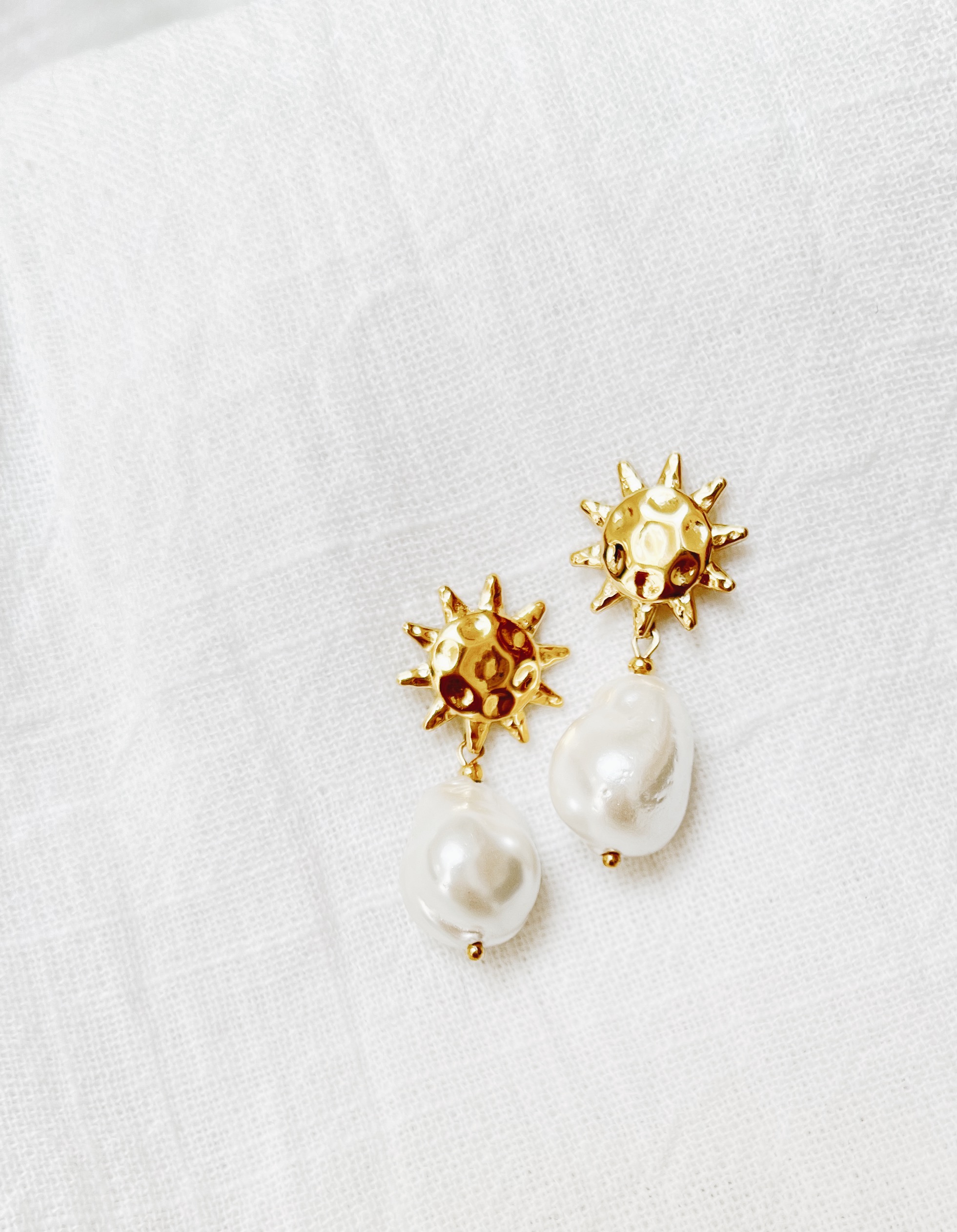 Earring oorbel sun and pearl