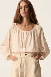 Des Petits Hauts Tina Avoine