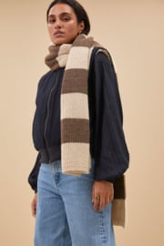 By Bar Lilly striped scarf biscuit