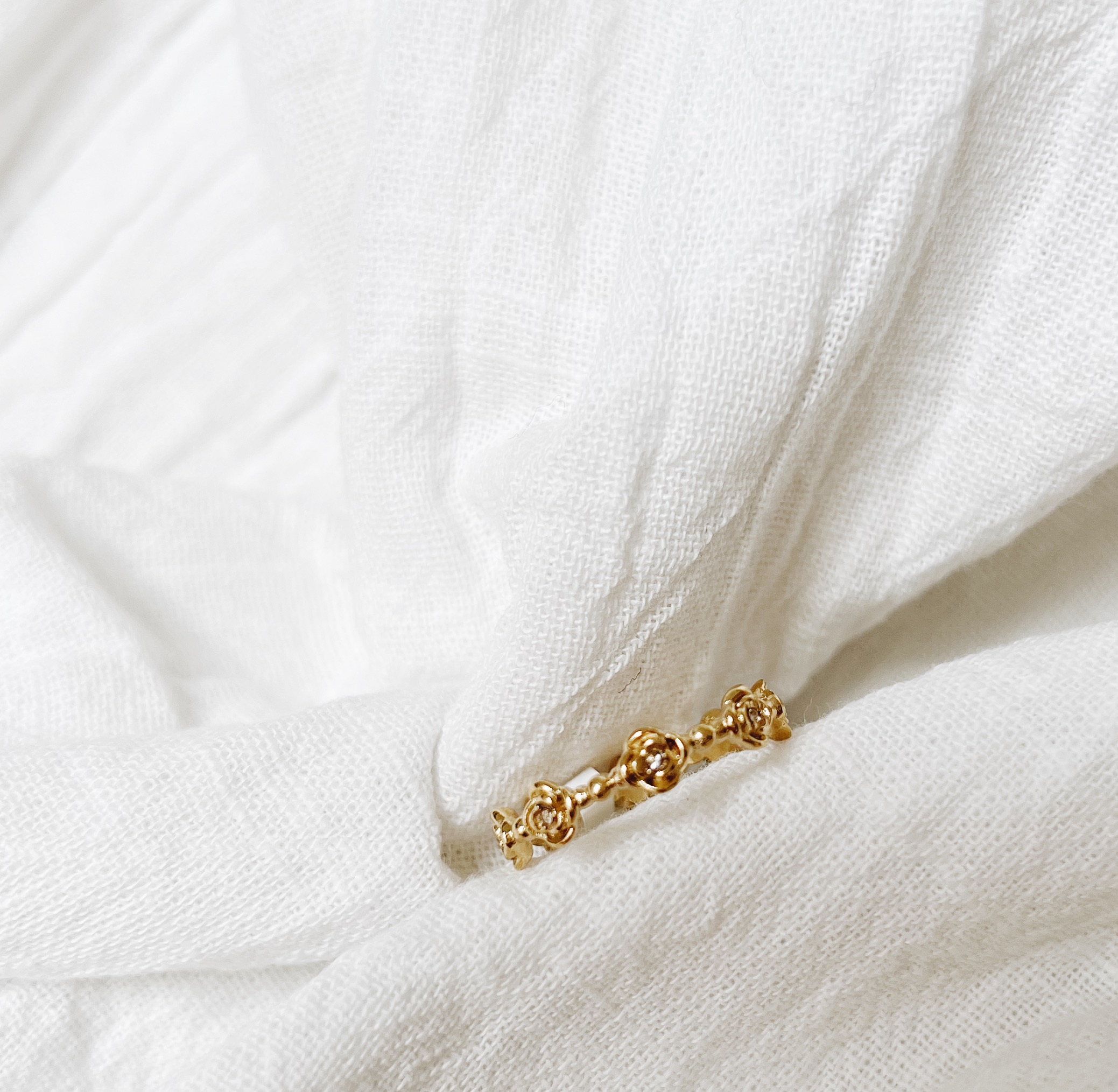 Ring gold plated roosjes