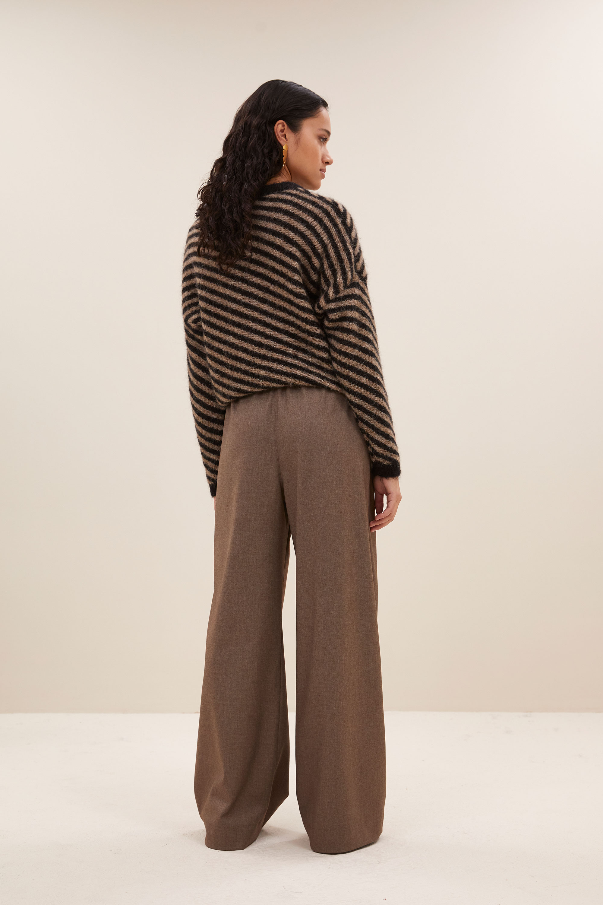 By Bar diagonal natural pullover biscuit