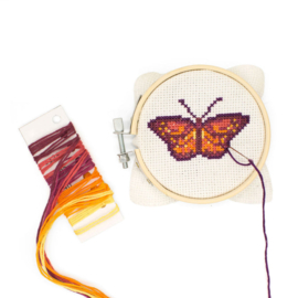 MINI CROSS STITCH EMBROIDERY KIT - BUTTERFLY