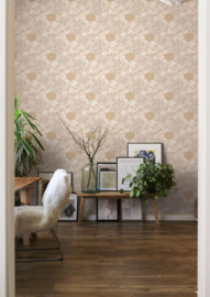 Robin Pieterse floral wallpaper summer's bloom beige