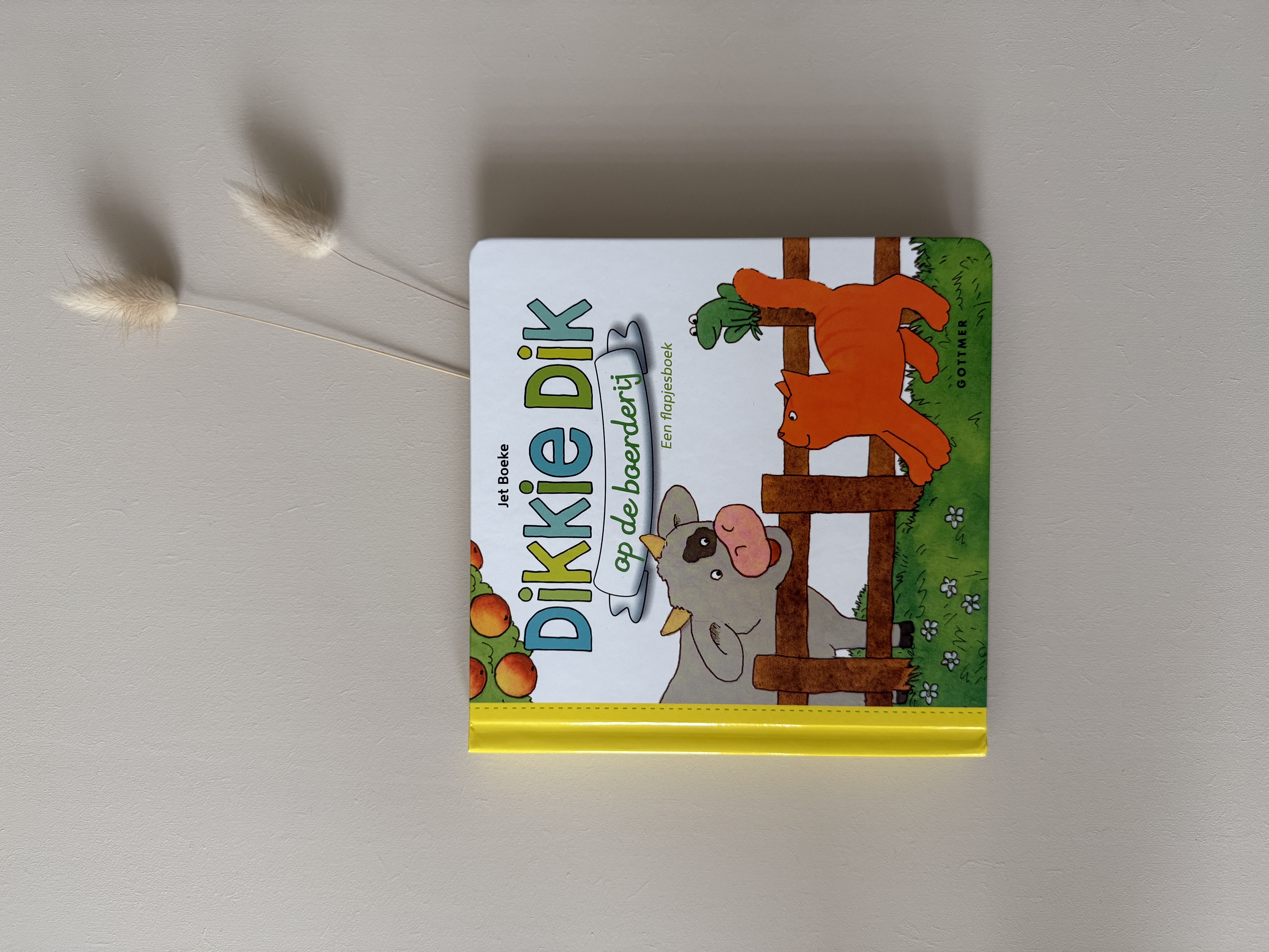 Dikkie Dik | Op de boerderij