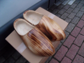 Houten klompen Gebrand