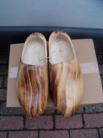 Houten klompen Gebrand