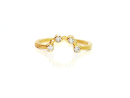 Ring in 18kt geel goud met 4 diamantjes van 0,03ct, heel mooi in combinatie (zie tweede foto)  beschikbaar in maat 53