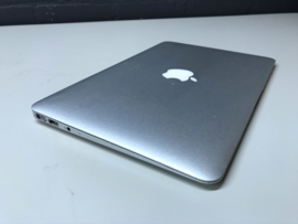 MacBook Air 11.6 inch 1.4Ghz. | 2Gb | SSD