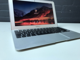 MacBook Air 11.6 inch 1.4Ghz. | 2Gb | SSD