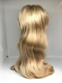 Poppen pruik kunsthaar omtrek 36 tot 44 cm, blond.