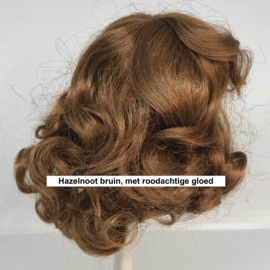 Glorex poppen pruik kunsthaar omtrek 19 tot 20  cm, licht hazelnoot bruin.