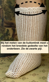 Poppensokjes sokken kousen kuitomtrek 15 cm voor antieke pop 100% katoen, dikke grove structuur.