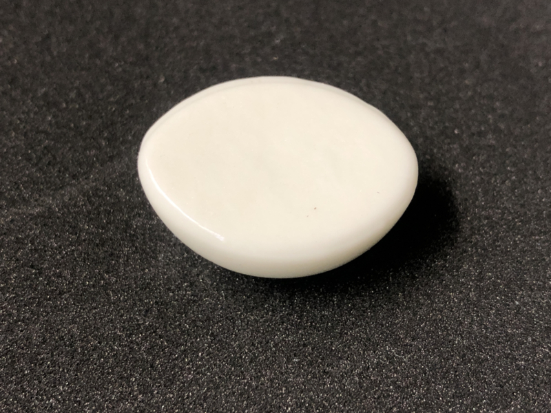 Ovale blauwe of donkerbruine glasogen 18 mm breed   - glazen ogen - paperweight poppenogen.