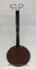 Vintage poppenstandaard hout + metaal voor een tot 38 tot 55 cm lange pop met smalle taille.