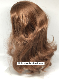 Prandell  poppen pruik kunsthaar omtrek 25 tot 32 cm, licht  roodbruin / kastanjebruin.