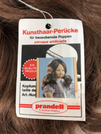 Prandell  poppen pruik kunsthaar omtrek 25 tot 32 cm, licht  roodbruin / kastanjebruin.
