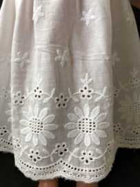 Petticoat onderrok onderjurk 23 cm lang voor poppen.