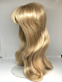 Poppen pruik kunsthaar omtrek 36 tot 44 cm, blond.