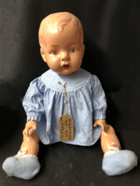 Vintage Wildebras polyethyleen plastic pop 57 cm voor verzameling.