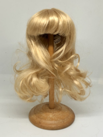 Glorex poppen pruik kunsthaar omtrek 18 cm, warm blond.