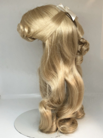 Poppen pruik kunsthaar omtrek 36 tot 44 cm, blond.