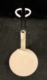 Standaard voor tienerpoppen \ merkloze barbiestandaard beige  kleur.