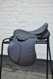Prachtig nieuw springzadel Hipperion 17" + 18" med./breed