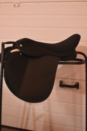 Riding world kunststof VZH 17,5'' medium-brede boom.