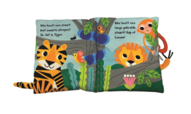 Knuffelboekje | Van wie is deze staart?