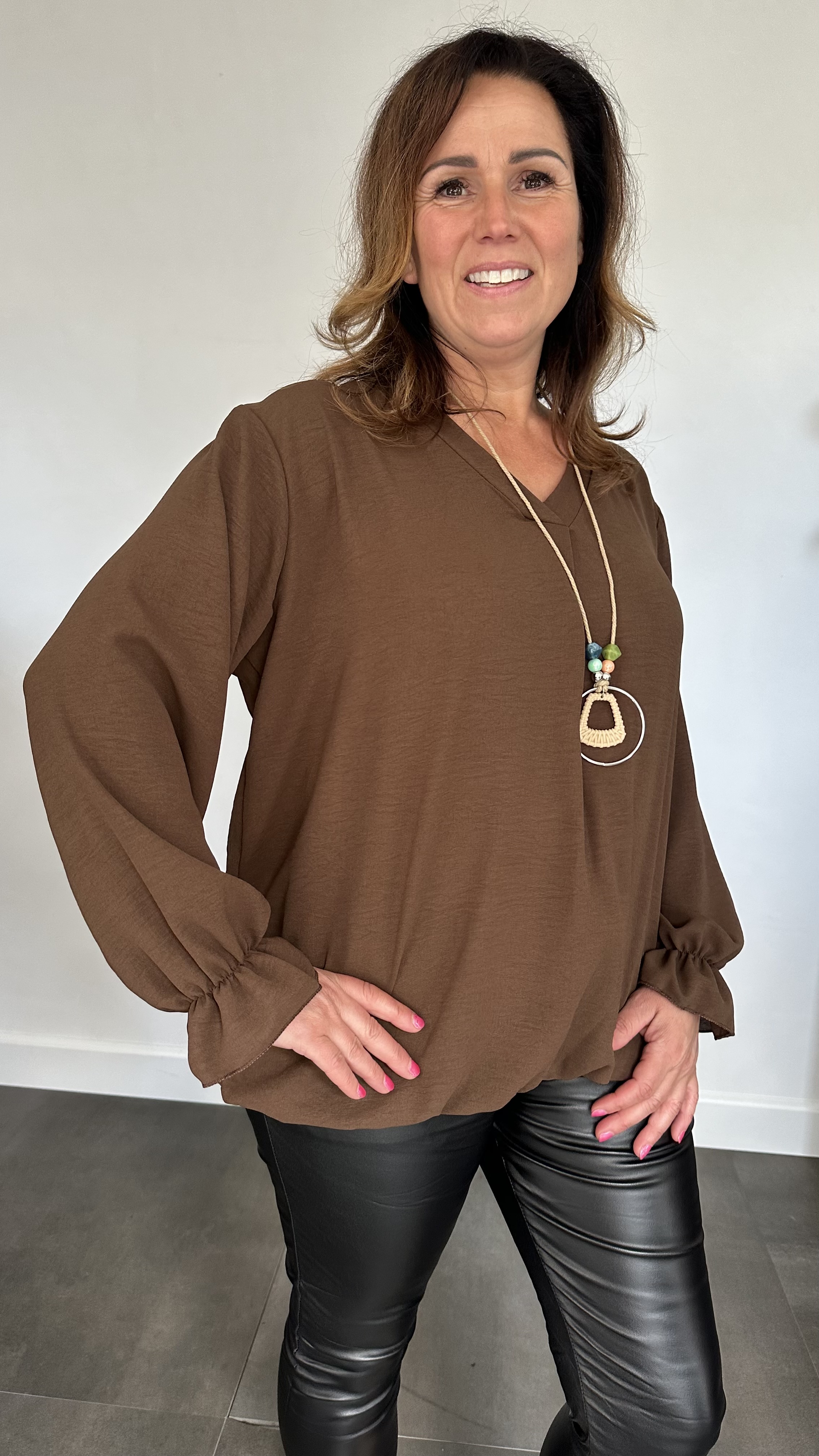 Top Maya lange mouw +SIZE donker bruin