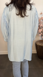 Blouse Kendra met pofmouw IJsblauw