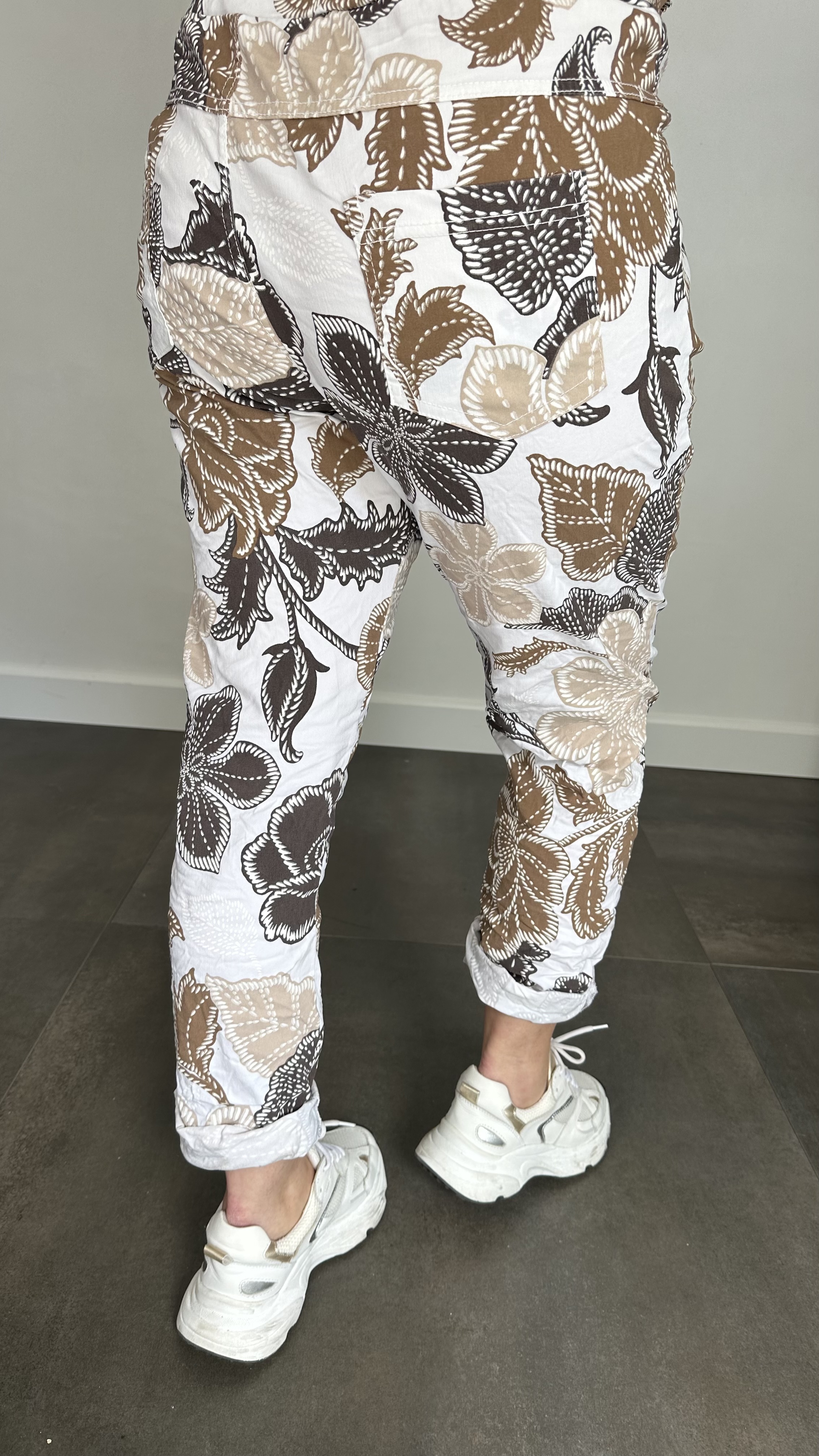 Joggjeans Feline gebloemd wit