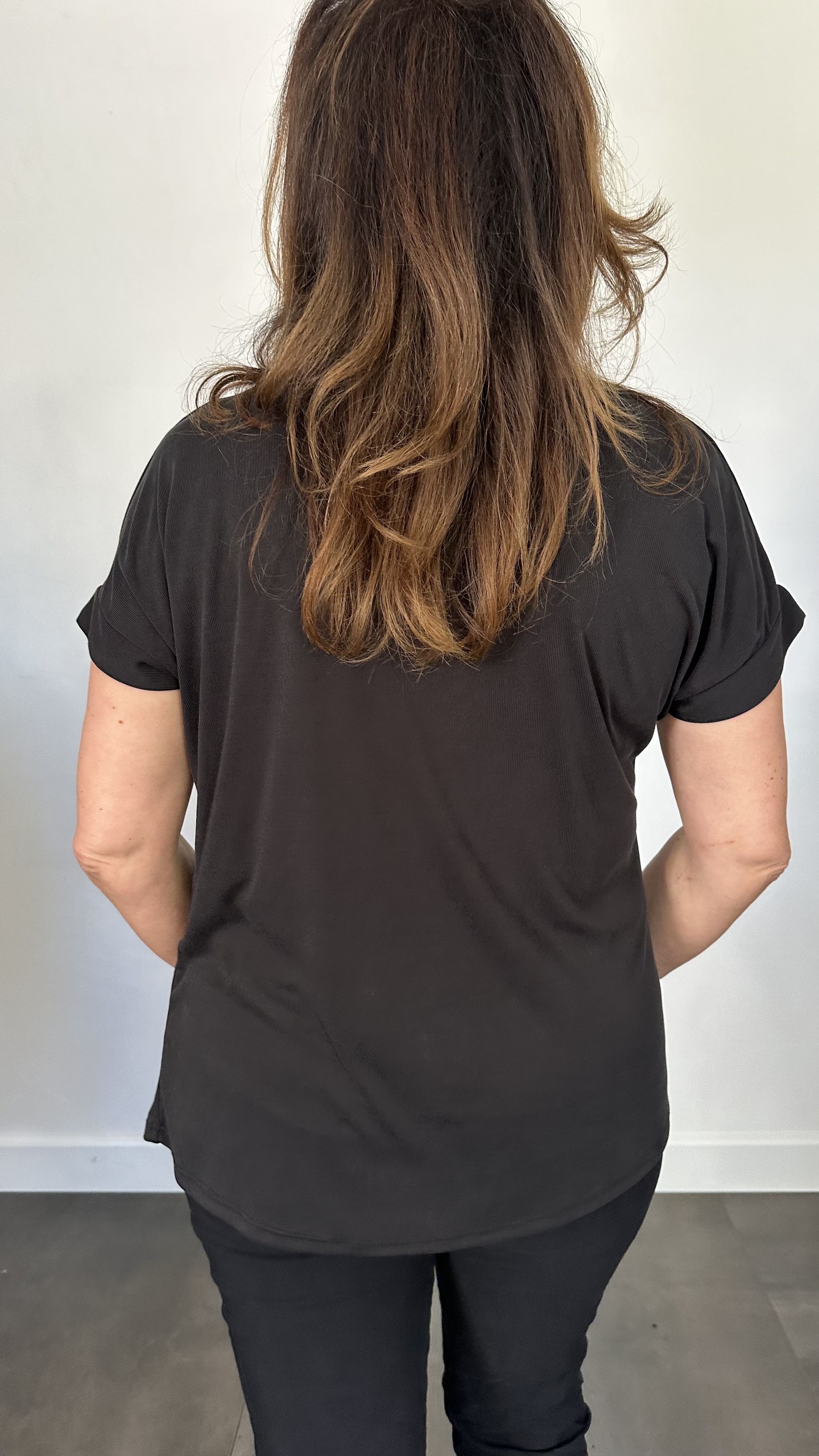 Ribbel shirt met gesp zwart