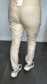 Cargo joggjeans leatherlook coating beige