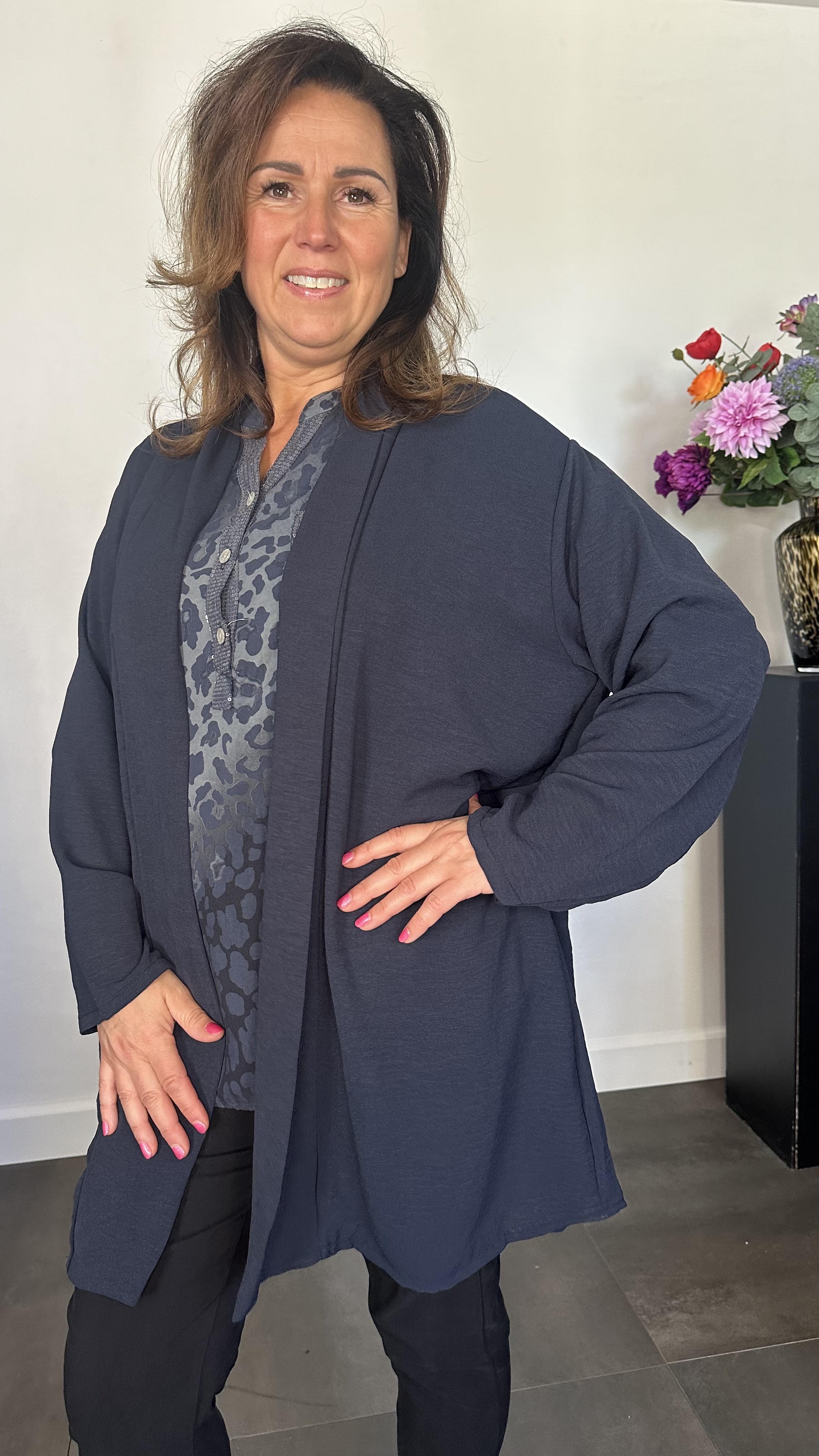 Crepe vest met sjaalkraag marine