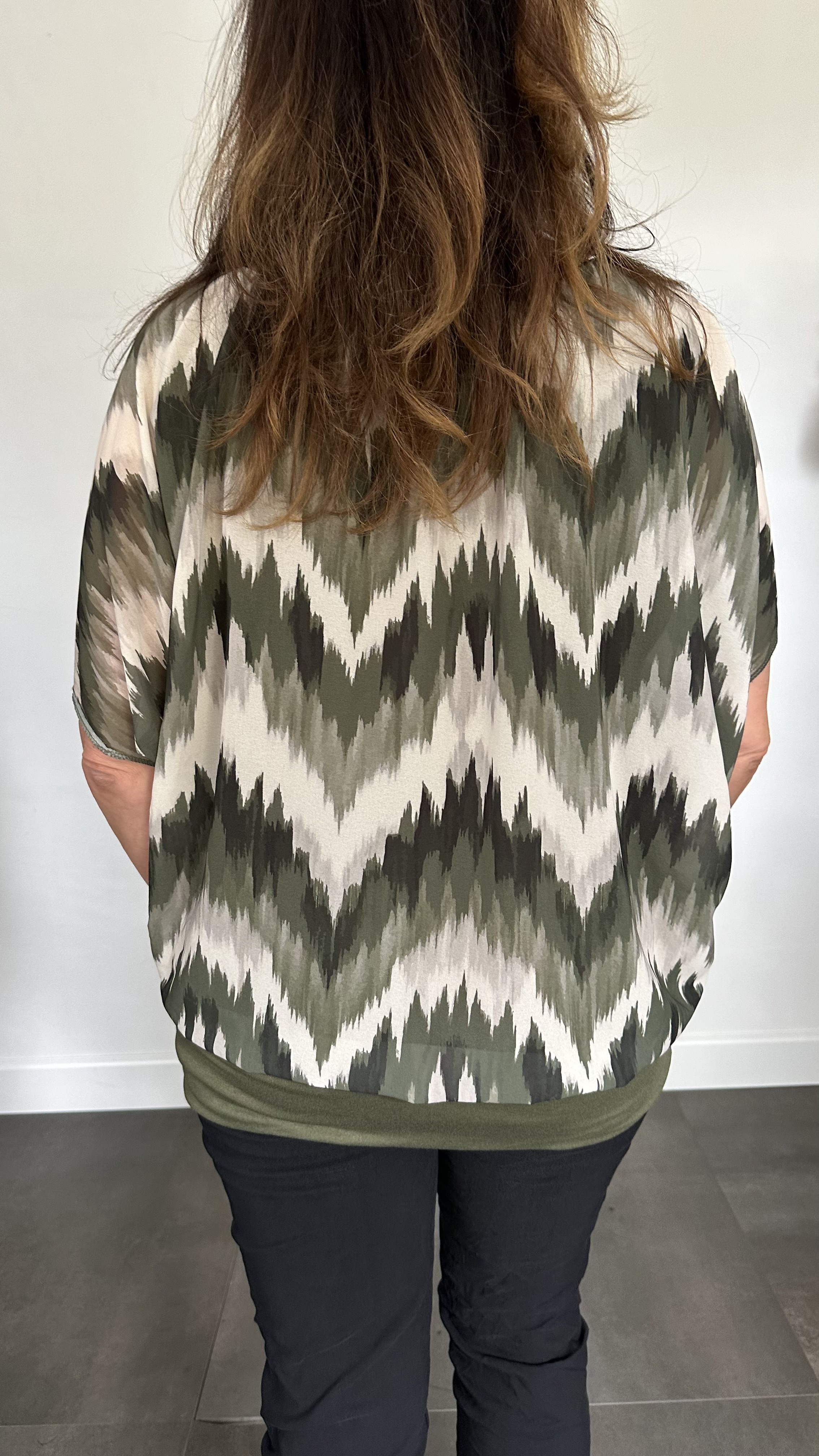 Blouse met boord zigzag army