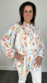 Blouse Lizzy met pofmouw gebloemd ecru