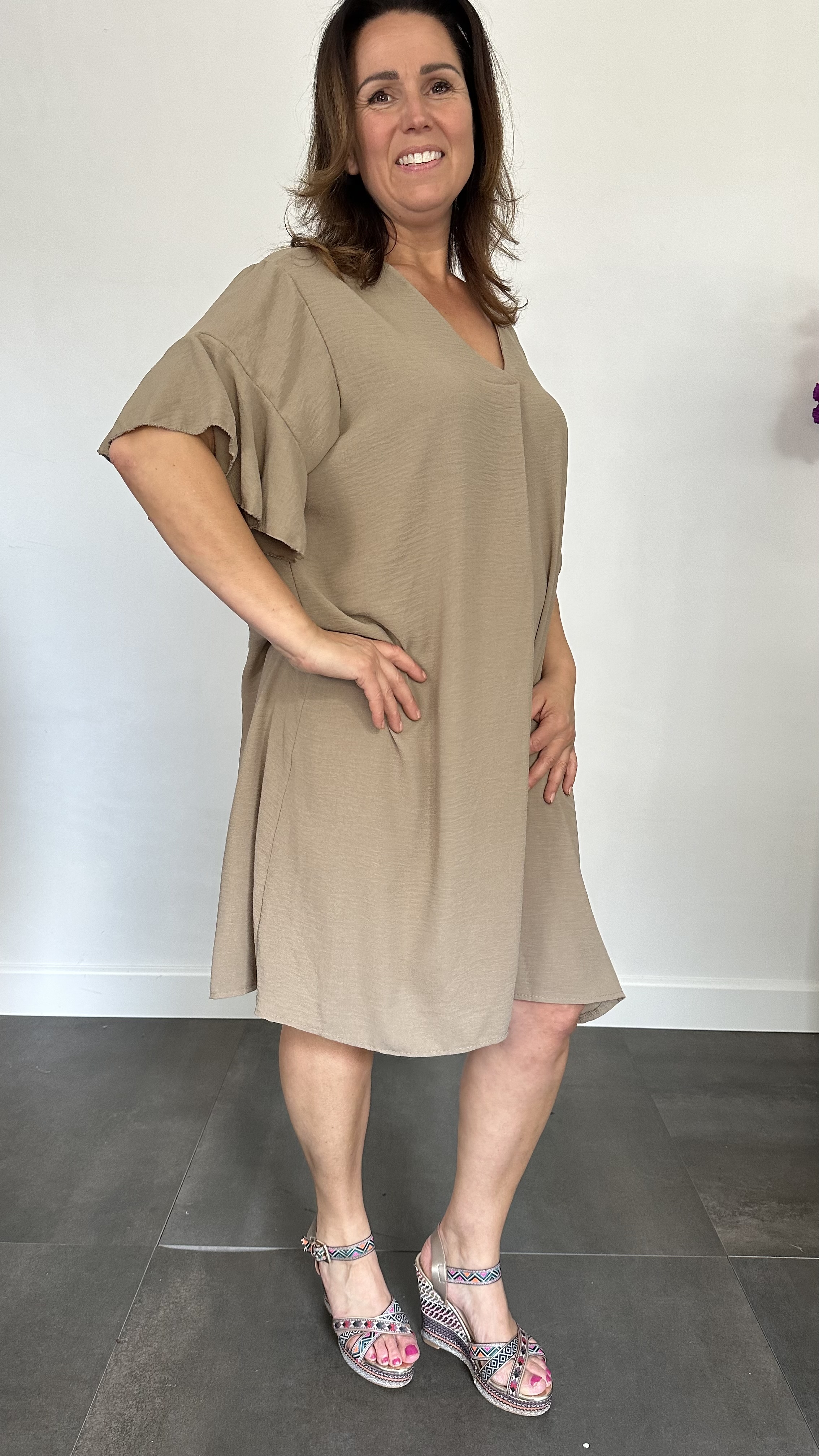 Jurk Niki +Size taupe
