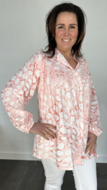 Blouse Lizzy met pofmouw spot roze