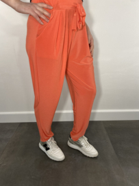 Bandplooi broek met strik koraal SALE