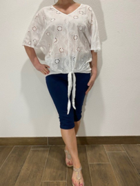 Broderie top met knoop wit