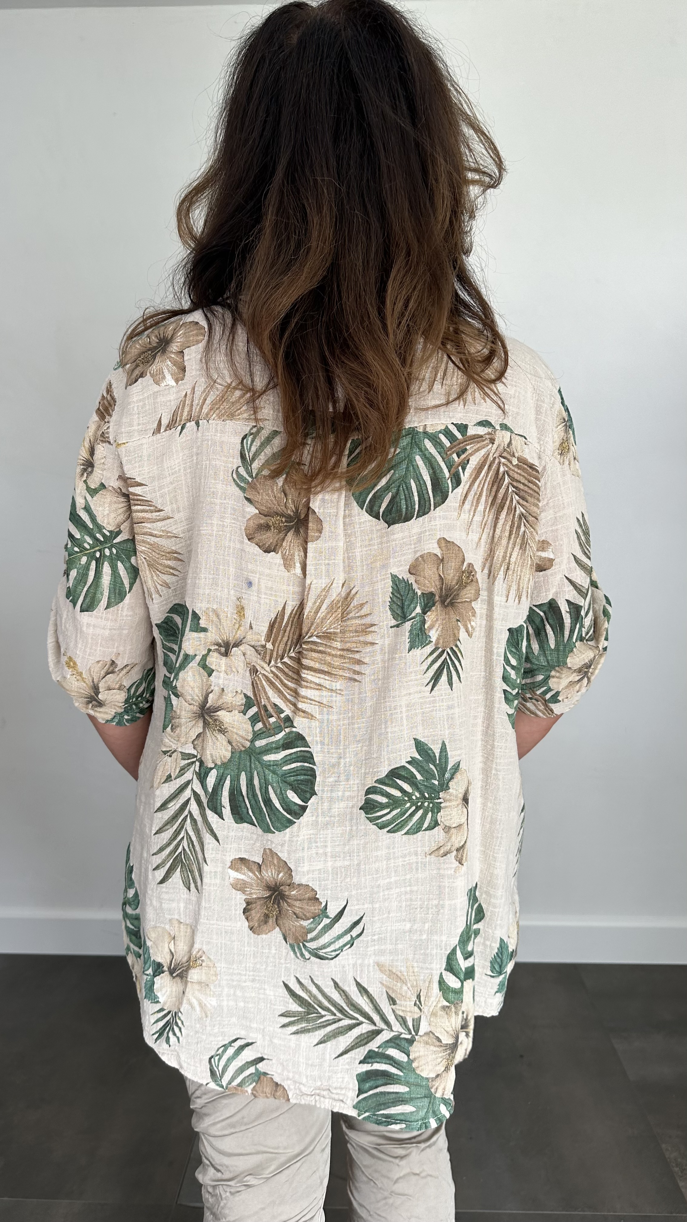 Linnenlook blouse hibiscus zand