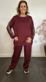 2-Delig comfy pak met panter bies Bordeaux