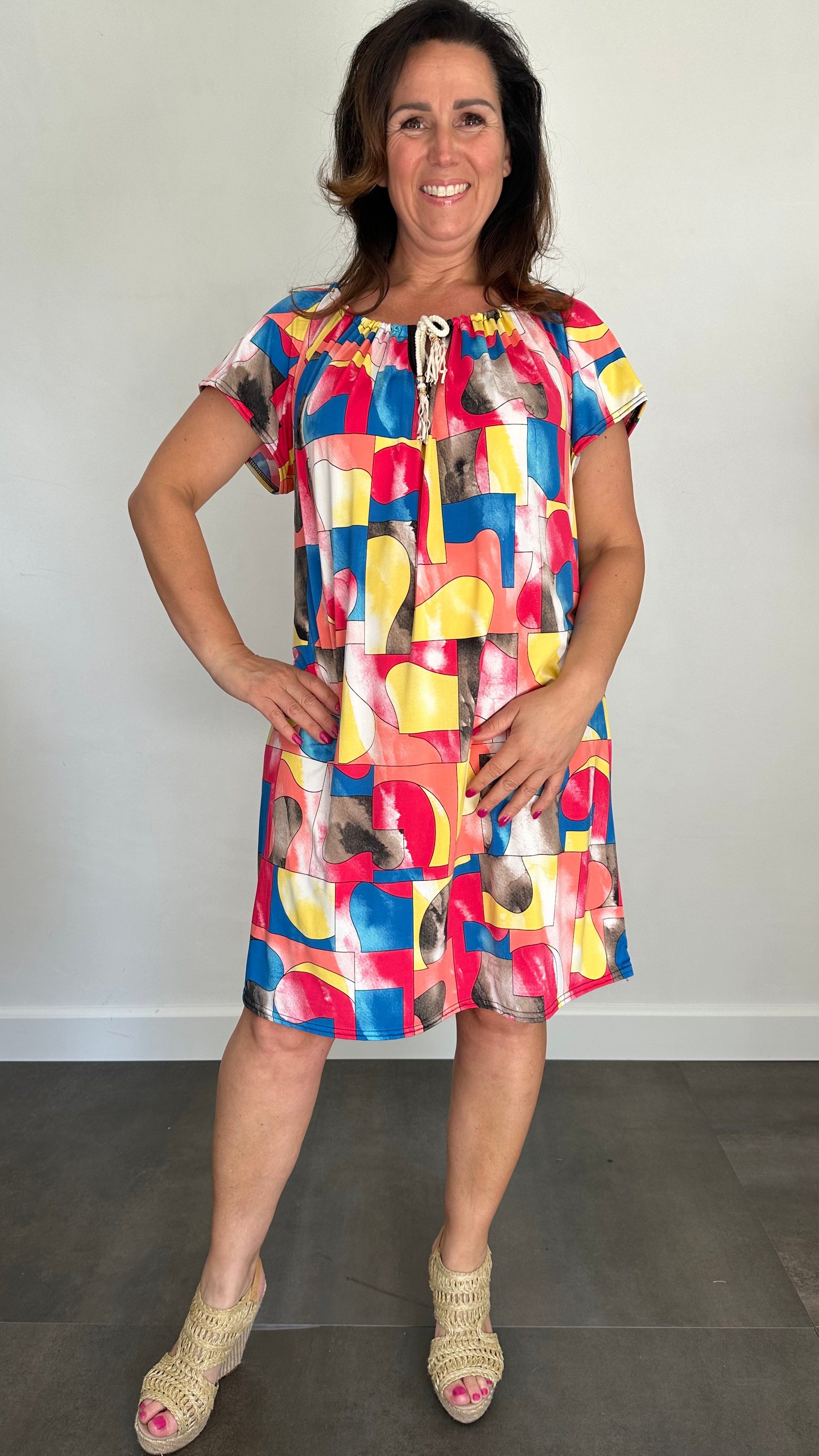 Jurk met koordje graphic colours
