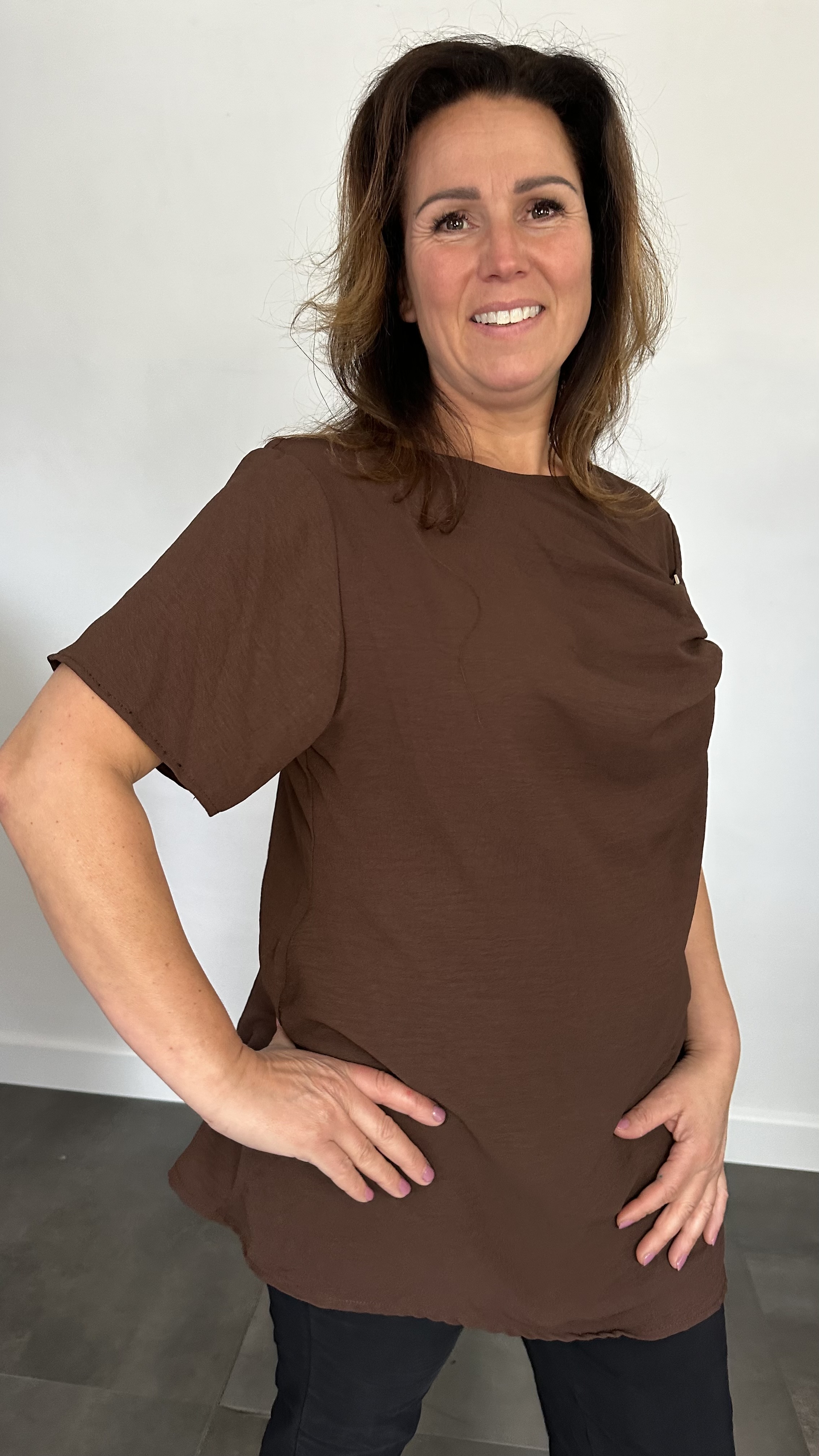 Crepe shirt met gesp donker bruin