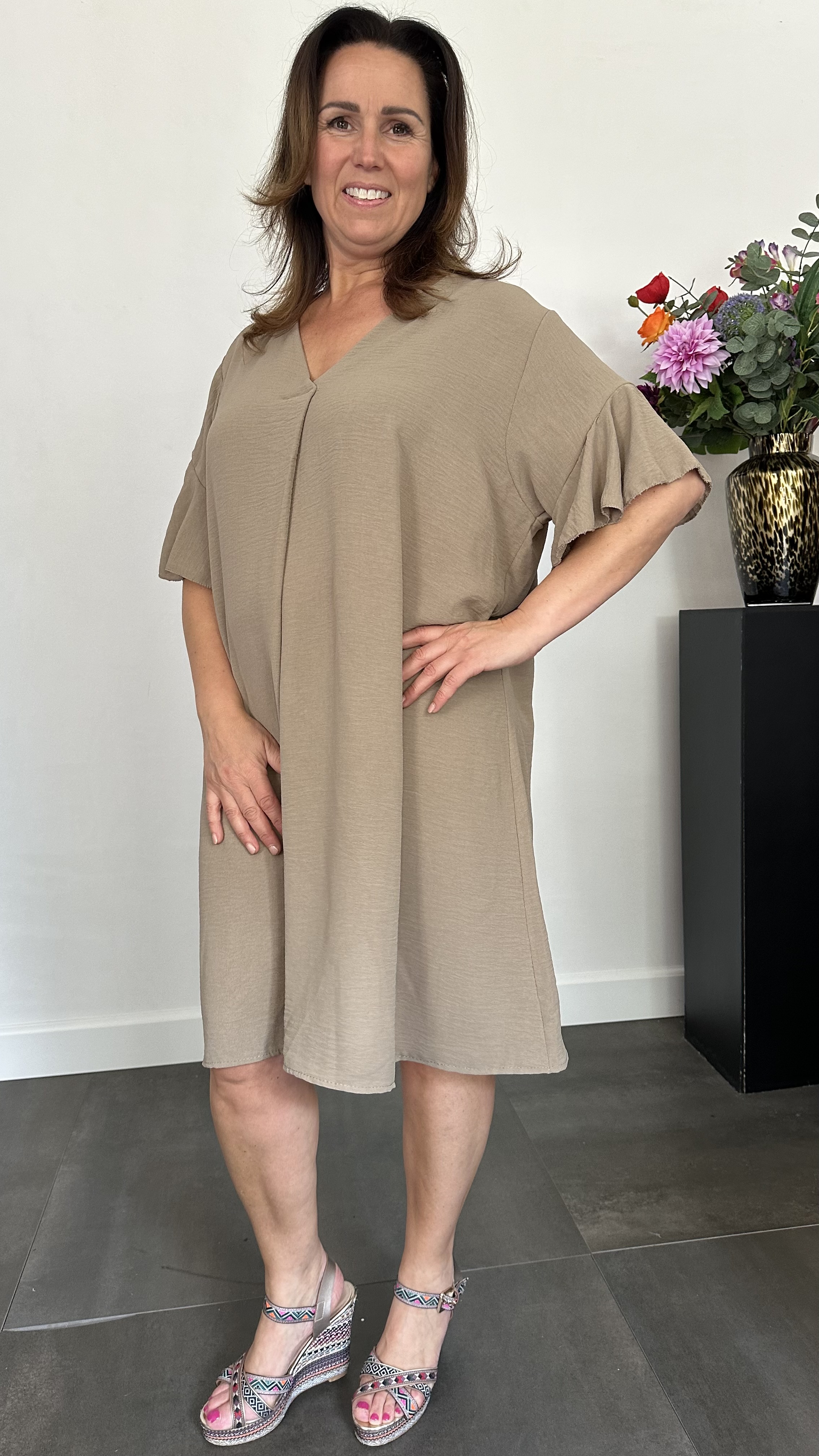 Jurk Niki +Size taupe
