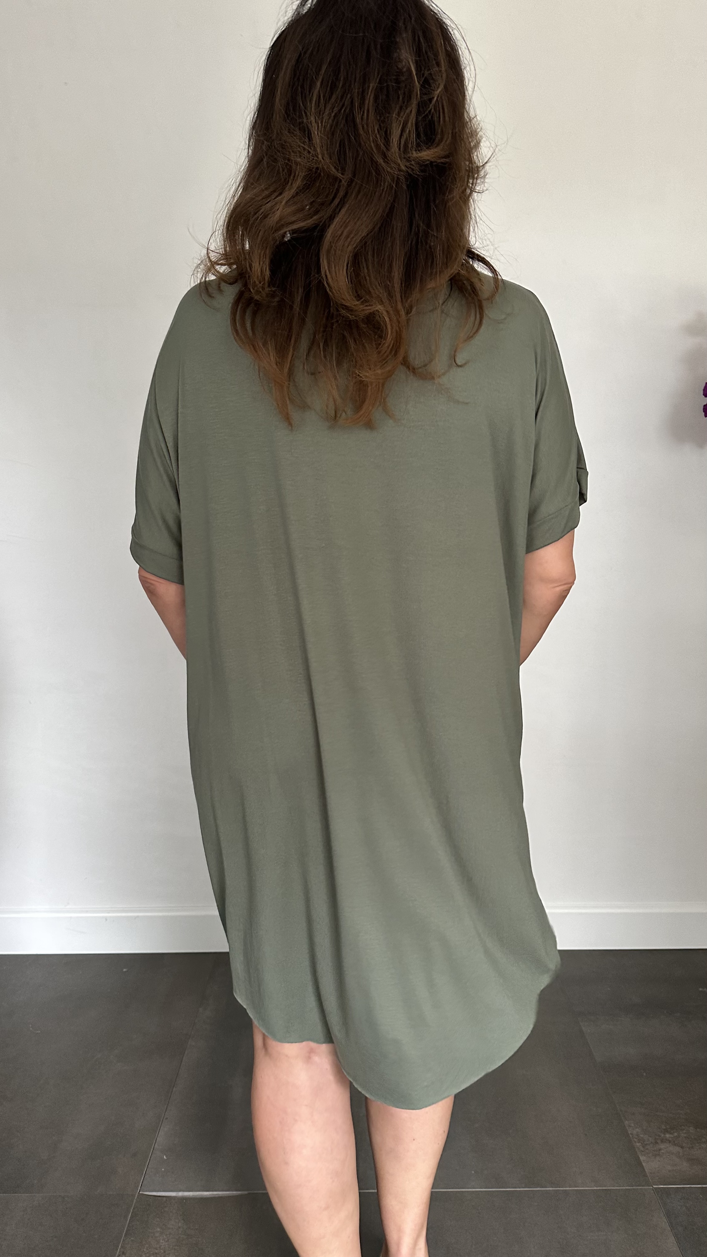 T-shirtjurk met ketting army